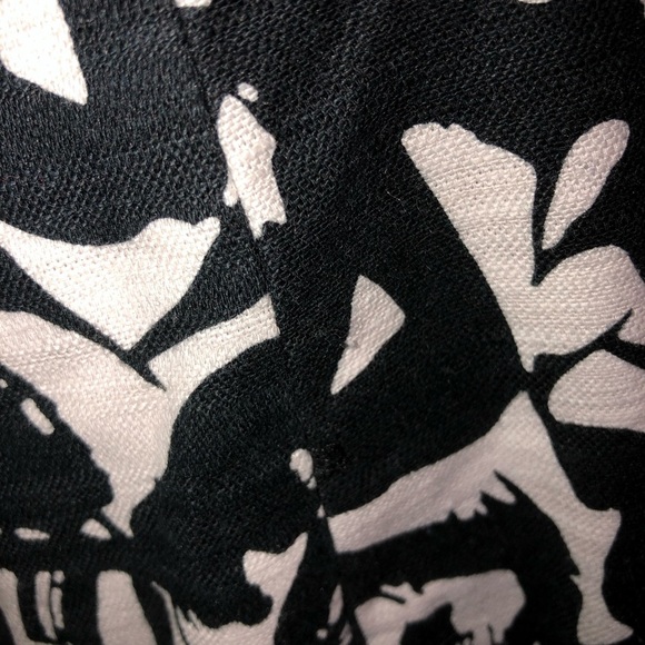 ADRIANNA PAPELL SIZE 8 BLACK & WHITE SLEEVELESS FRONT ZIP DRESS FRONT SPLIT HEM - Picture 4 of 5